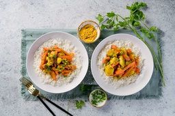 Thai Yellow Chicken Curry and Steam Rice